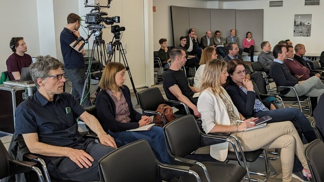 Publikum und Kameraregie im Vortragssaal